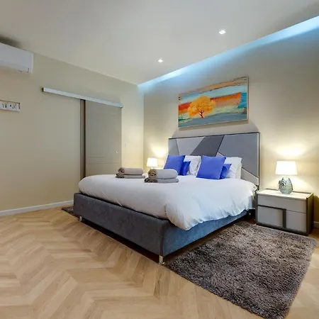 Luxury Penthouse With Terrace And Views Saint Julian's