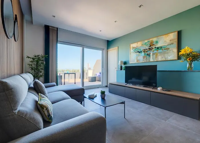 Luxury Penthouse With Terrace And Views Appartement San Ġiljan