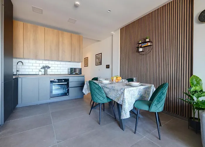 Luxury Penthouse With Terrace And Views San Ġiljan