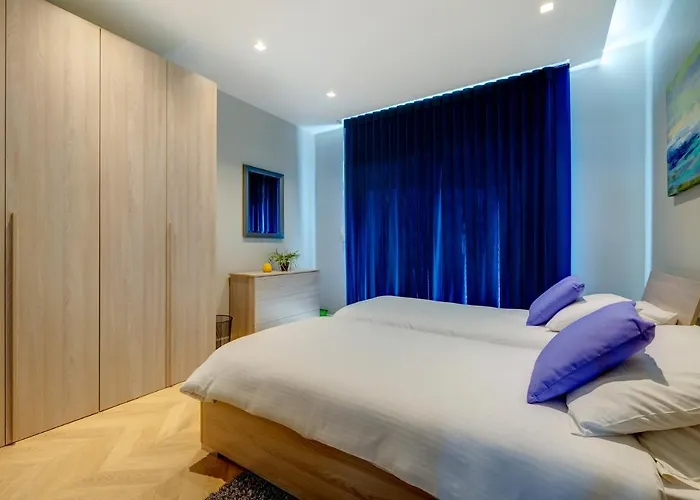 Luxury Penthouse With Terrace And Views Appartement San Ġiljan