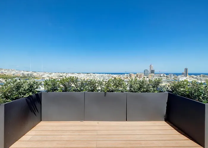 Luxury Penthouse With Terrace And Views Appartement