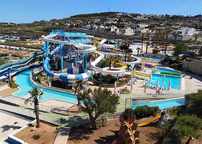 Luxury Penthouse With Terrace And Views Appartement San Ġiljan