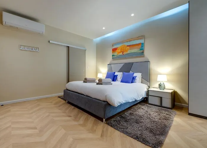 Luxury Penthouse With Terrace And Views San Ġiljan