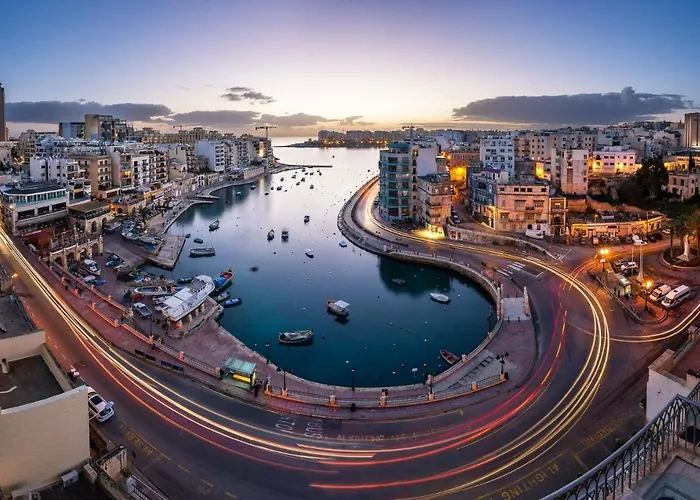 Luxury Penthouse With Terrace And Views Appartement *