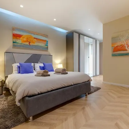 Luxury Penthouse With Terrace And Views Appartamento *