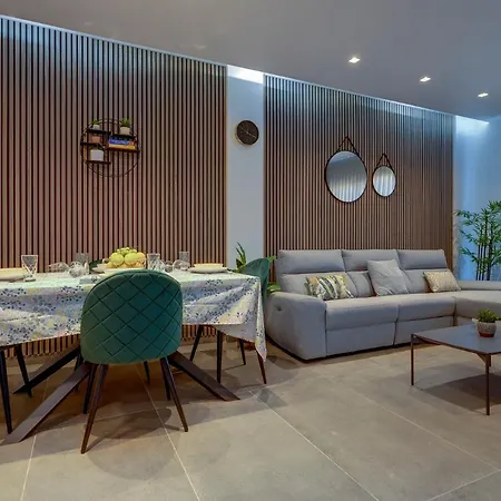 Luxury Penthouse With Terrace And Views * San Giuliano