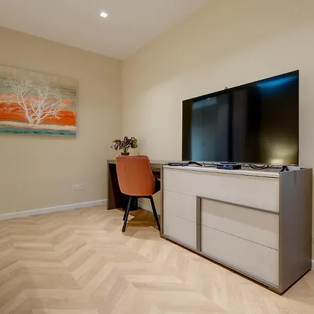 Luxury Penthouse With Terrace And Views Saint Julian's