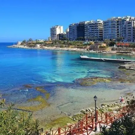 Luxury Penthouse With Terrace And Views St. Julian's