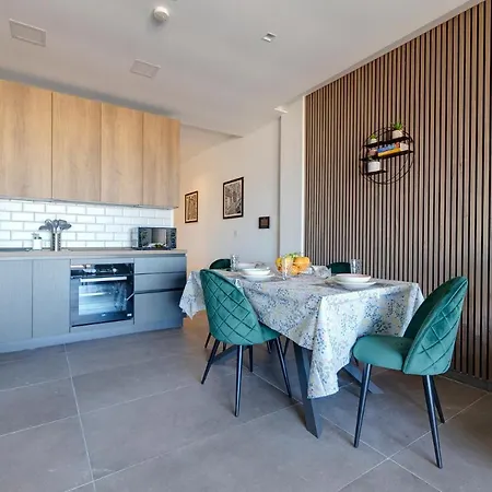 Luxury Penthouse With Terrace And Views San Julián